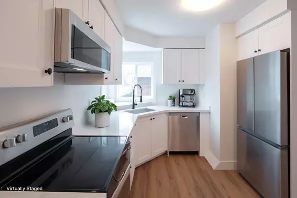 Burlington, ON L7P 1H6,2137 Mount Forest DR #Upper