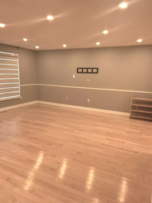 Milton, ON L9T 4J6,874 Childs DR