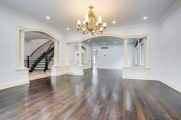 Mississauga, ON L5K 1T2,2334 Hammond RD