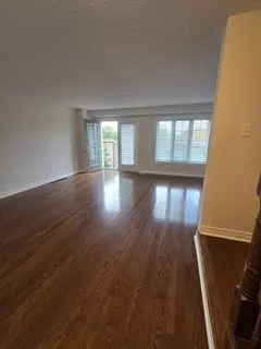 Oakville, ON L6M 0M1,2006 Trawden WAY #35