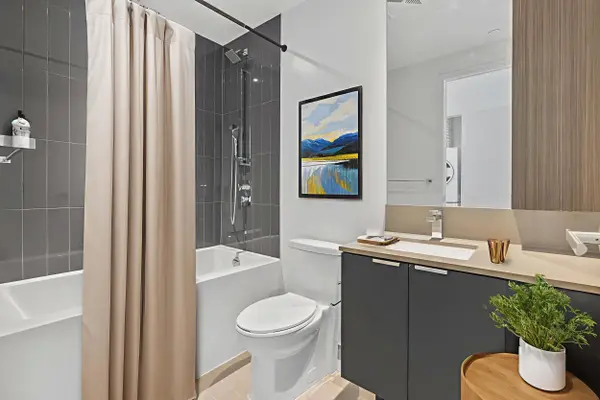 3883 Quartz RD #3413, Mississauga, ON L5B 0M4