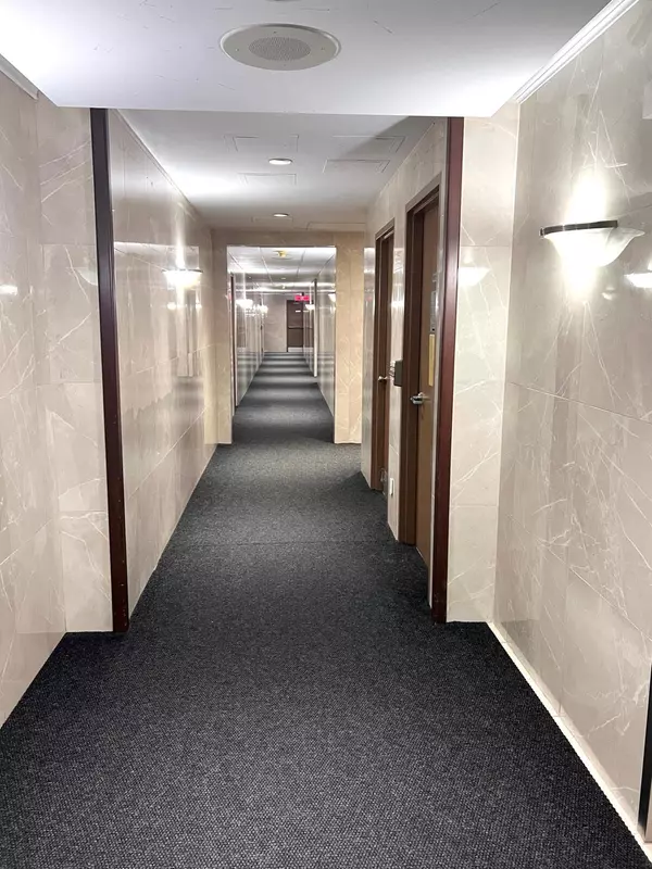 Mississauga, ON L5B 4B1,135 Hillcrest AVE #1214