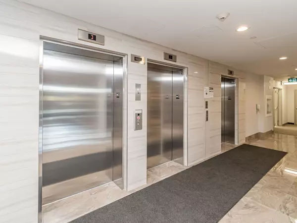 Oakville, ON L6M 4J2,2486 Old Bronte RD #510