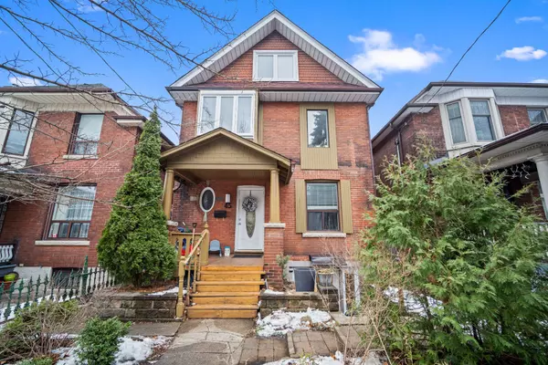 45 Humberside AVE #Lower, Toronto W02, ON M6P 1J6