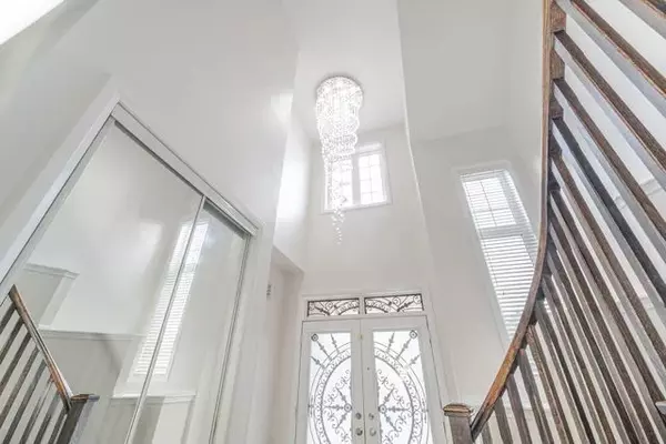 Brampton, ON L7A 0G1,77 Enford CRES