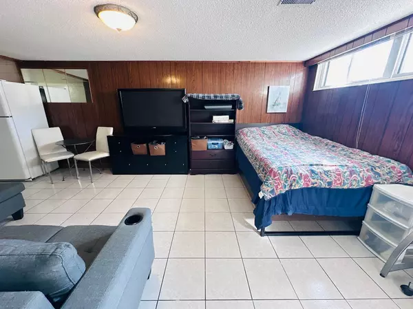 Toronto W05, ON M3L 1T8,29 Peterdale RD #Basement