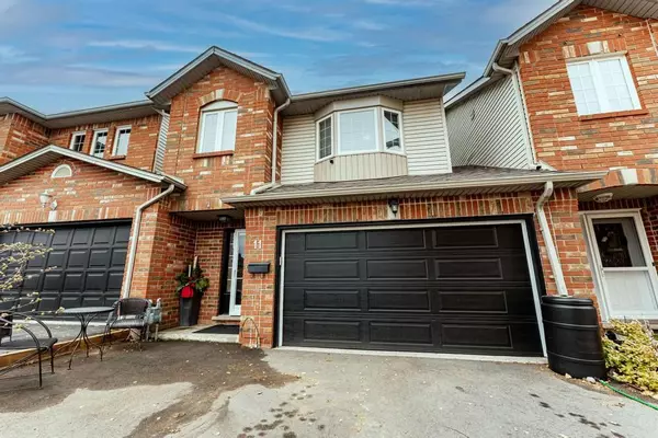Hamilton, ON L8J 3T2,11 GLENHOLLOW DR