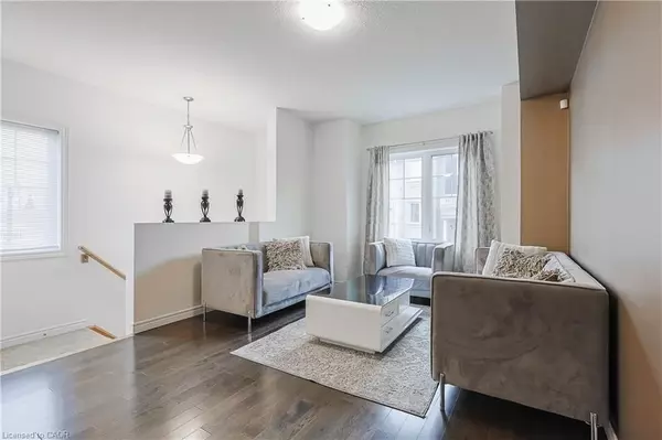 Hamilton, ON L9K 0K1,20 Barley LN