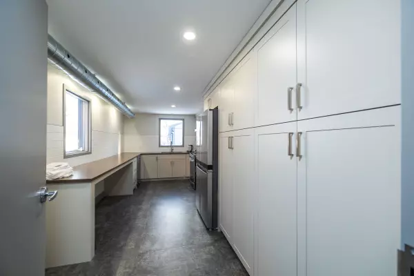 Arran-elderslie, ON N0G 2N0,413 Queen ST S #A