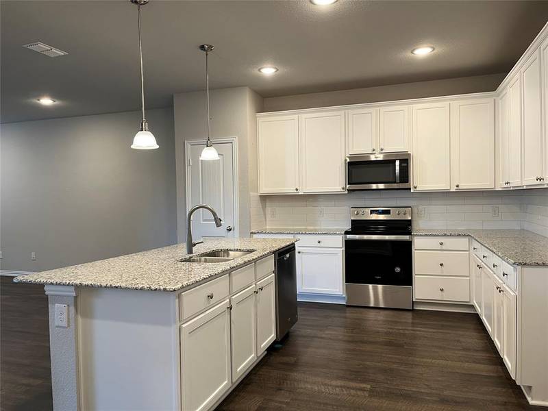 7436 Schooner Drive, Fort Worth, TX 76179