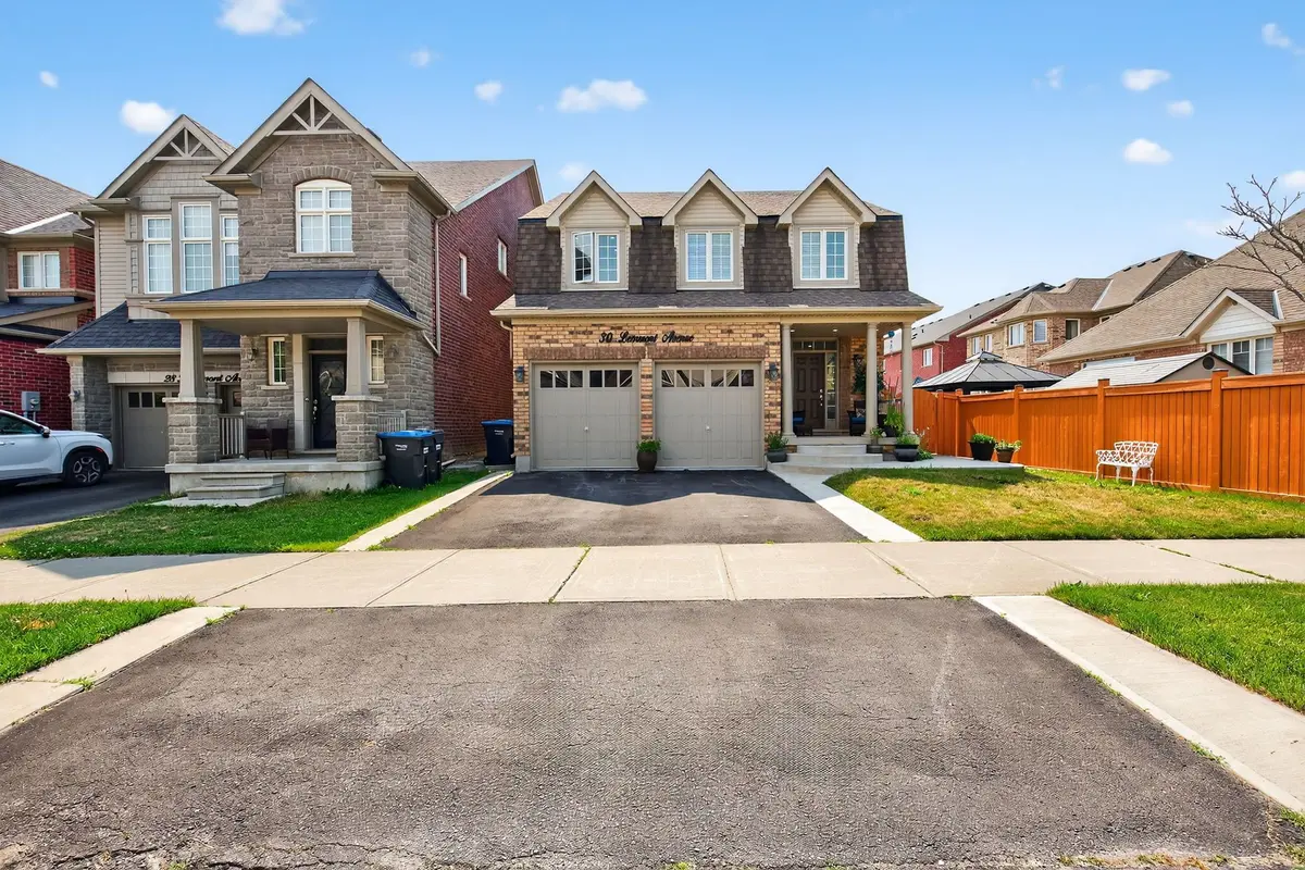 Caledon, ON L7C 3N3,30 Learmont AVE