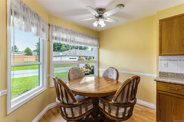 Parksville, BC V9P 2K8,240 Stanford Ave E #103