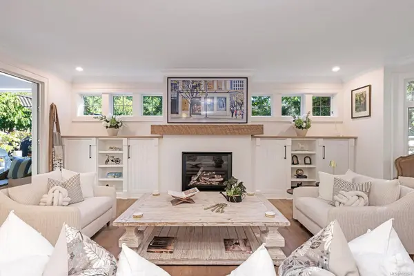 Qualicum Beach, BC V9K 1E3,563 Eaglecrest Dr