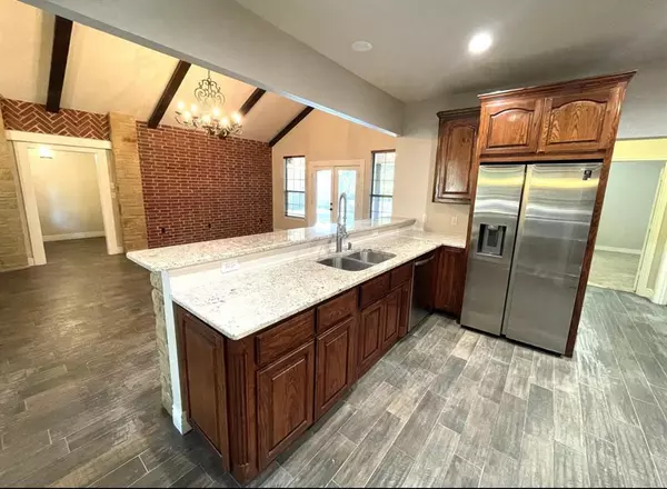 Weatherford, TX 76086,101 Oakwood Drive #B