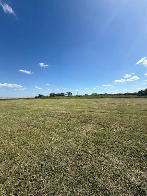 Barry, TX 75102,6032 NW County Road 1300