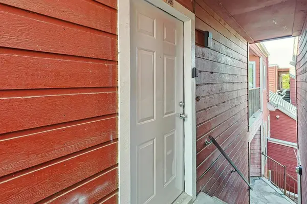 Dallas, TX 75243,9839 Walnut Street #306