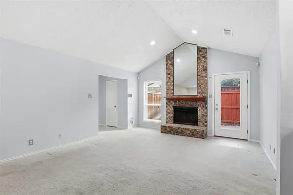 Euless, TX 76039,1611 Willow Lane