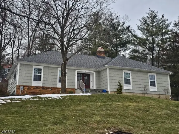 50 Cottage Pl, Long Hill Twp., NJ 07933