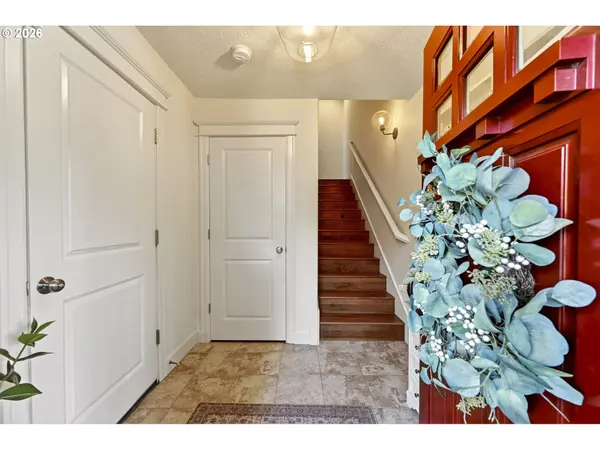 Portland, OR 97229,2064 NW VILLAGE CIR #44