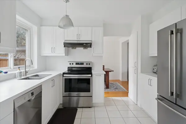 Toronto C15, ON M2J 2C7,59 Grove Park CRES