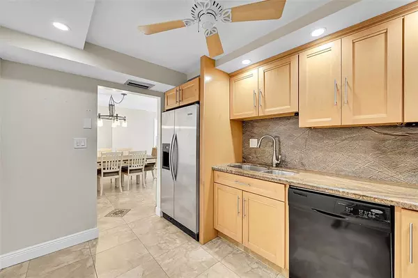 Pompano Beach, FL 33062,525 N Ocean Blvd #919