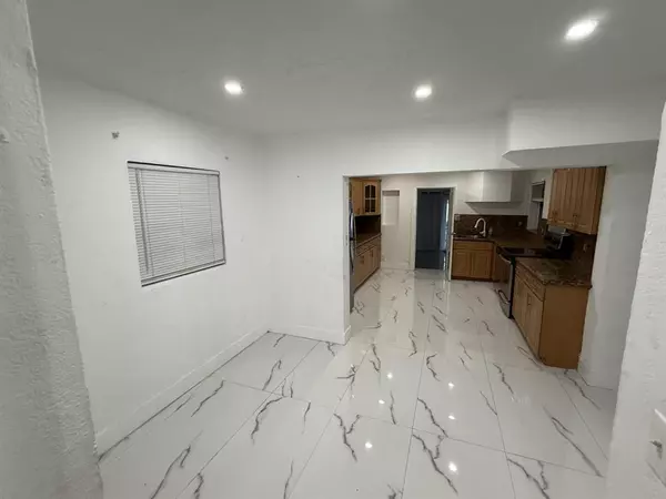 Pompano Beach, FL 33060,224 NE 18th Ave