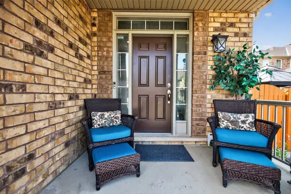 Caledon, ON L7C 3N3,30 Learmont AVE