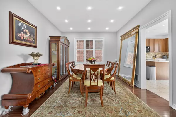 Caledon, ON L7C 3N3,30 Learmont AVE