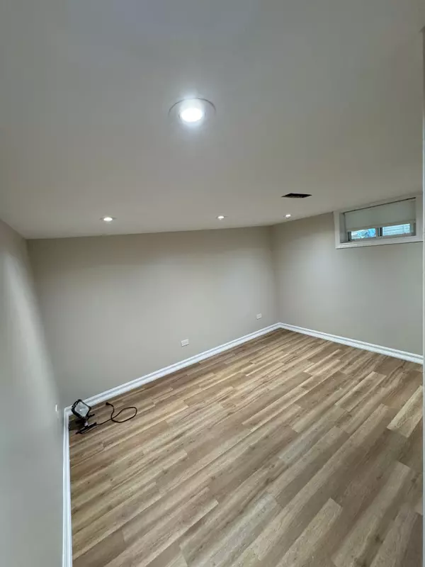 Toronto W08, ON M9B 5P8,4 Beaver Bend CRES #Bsmt