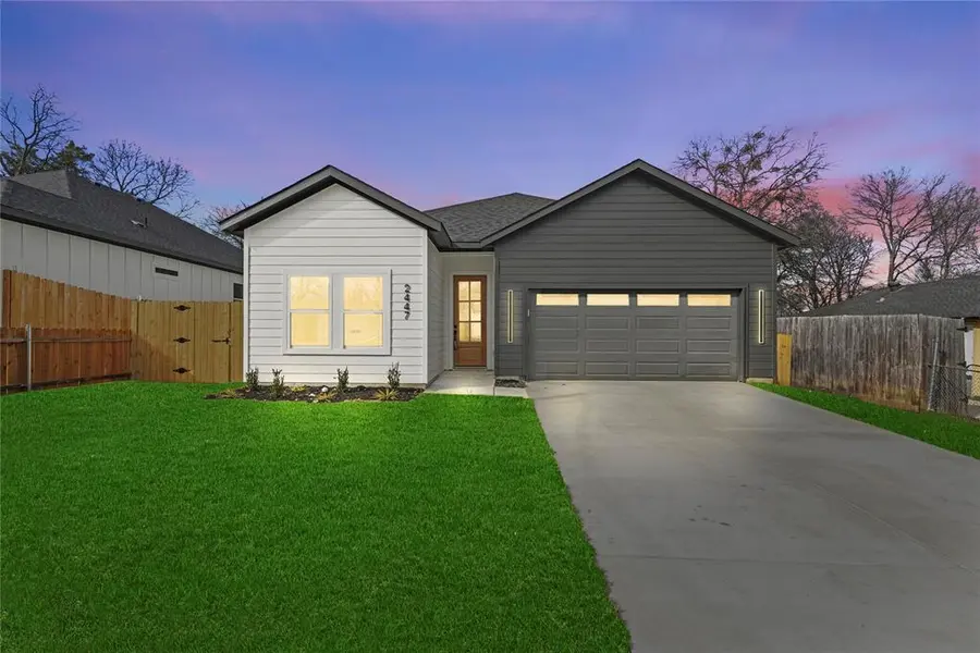 2447 Naoma Street, Dallas, TX 75241