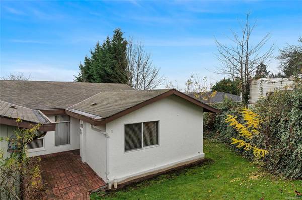 6172 Alington Rd #1, Duncan, BC V9L 2E9