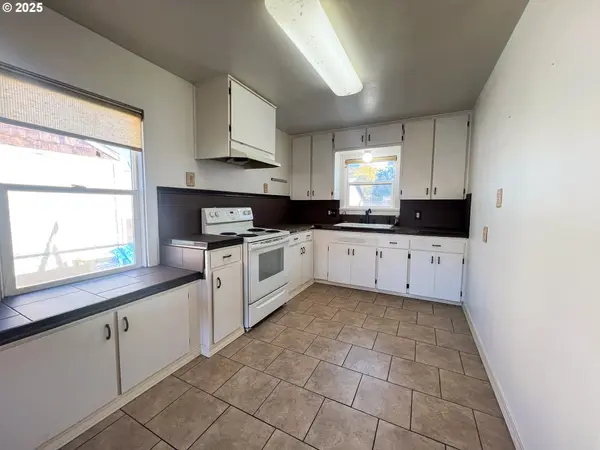 John Day, OR 97845,314 NW 3RD AVE