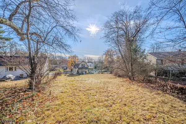 69 Linda Vista Ave, North Haledon Boro, NJ 07508