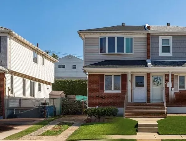 74 East Brandis AVE, Staten  Island, NY 10308