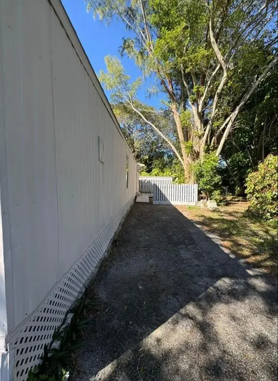 Coconut Creek, FL 33073,6800 NW 39 ave # 232