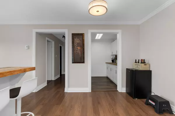 Barrie, ON L4N 1L9,175 Edgehill DR #A9