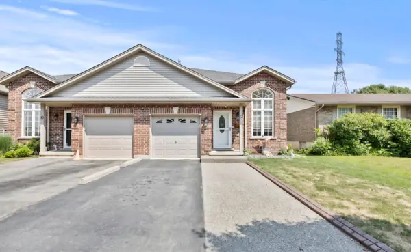 12 Vanier DR, Welland, ON L3B 1A2