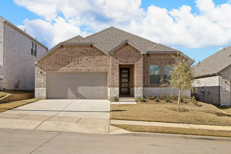 2441 Glacier Ridge, Corinth, TX 76210