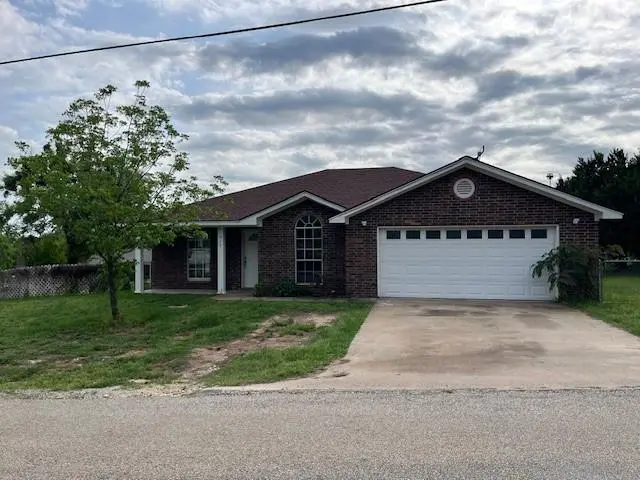 610 N Pecan A Street, Hico, TX 76457