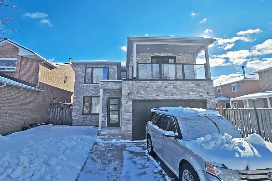 4 Gatesgill ST #Lower, Brampton, ON L6X 3S4