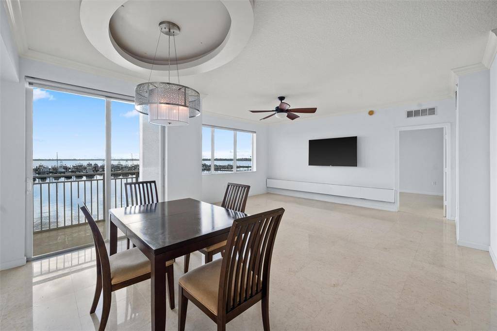 675 NW Flagler Ave #303, Stuart, FL 34994