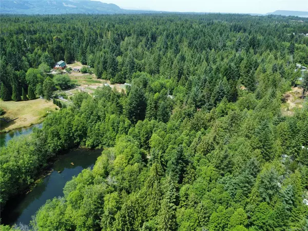 Qualicum Beach, BC V9K 2L7,1075 SPIDER LAKE Rd