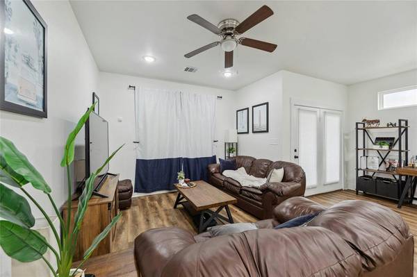 Belton, TX 76513,1952 Royal Loop