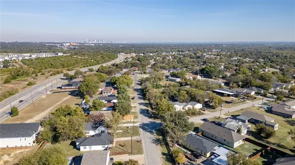 2406 Naoma Street, Dallas, TX 75241