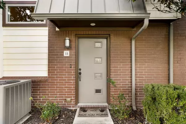 Dallas, TX 75206,5875 Ross Avenue #11