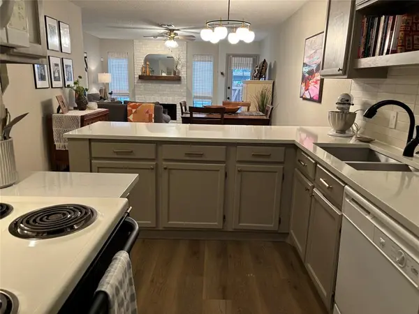 Fort Worth, TX 76133,7429 Kingswood Drive