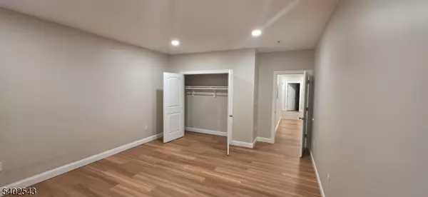 Wallington Boro, NJ 07057,115 Wallington Ave #1