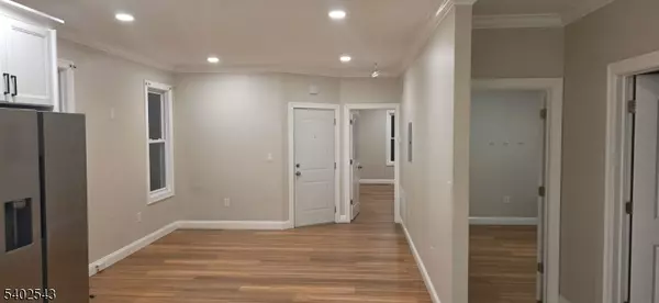 Wallington Boro, NJ 07057,115 Wallington Ave #1