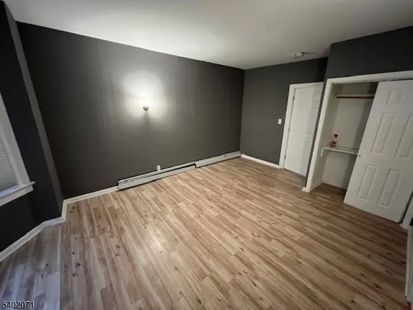 Newark City, NJ 07104,108 Chester Ave #1