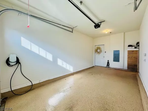 Dunellen Boro, NJ 08812,52 Depot Way